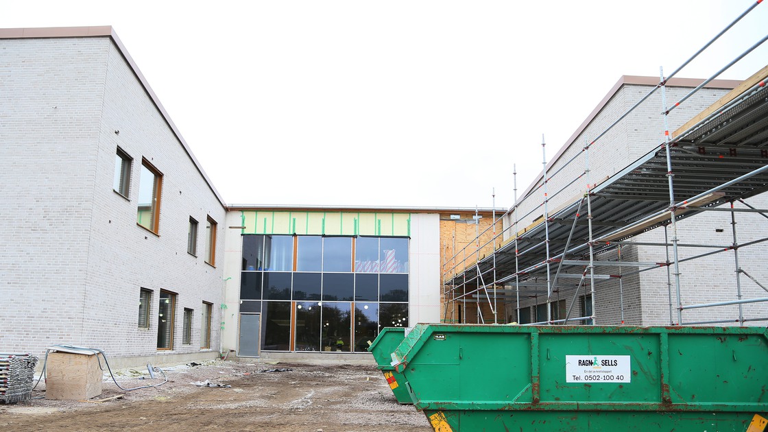 Norra fasaden på Baggeboskolan.