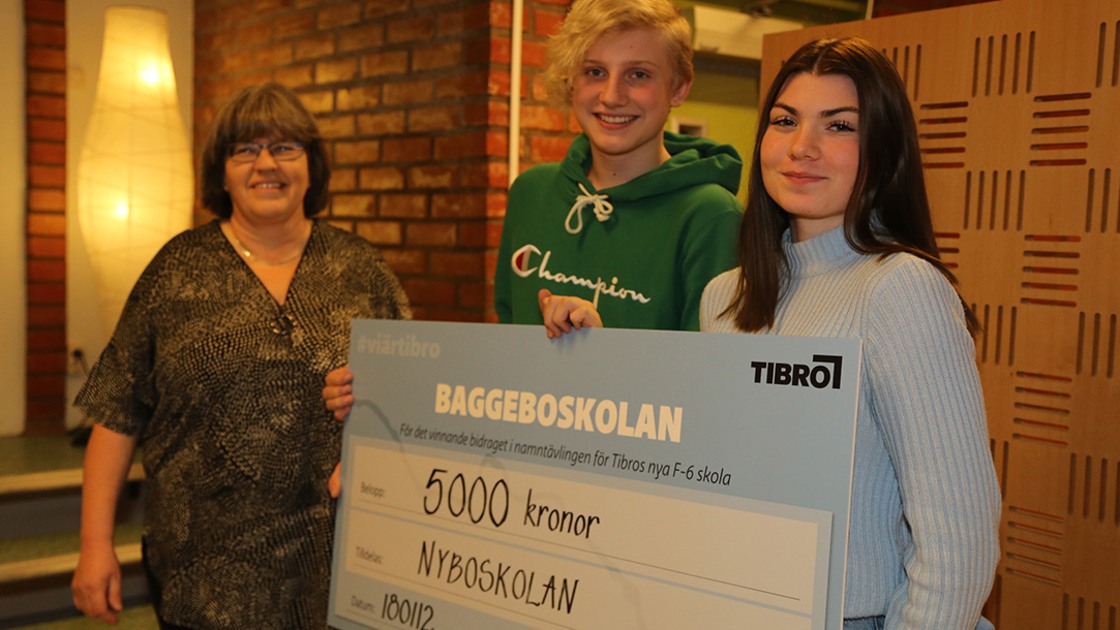 Prisutdelning av barn- och utbildningsnämndens ordförande Ann-Marie Wahlström på Nyboskolan  i januari 2018.