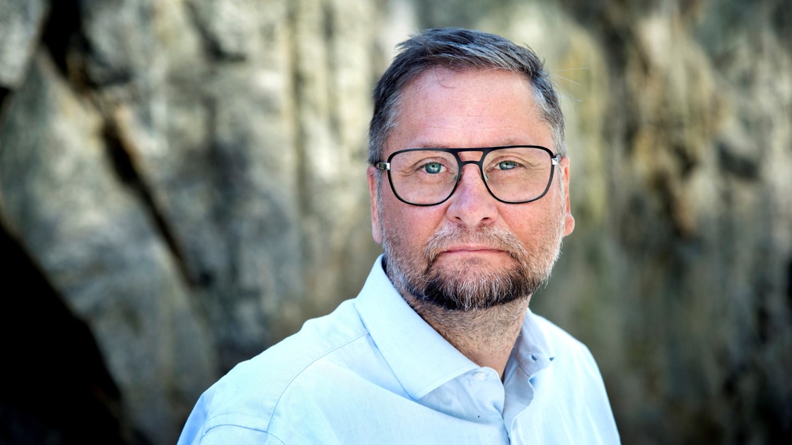 Porträttbild på Henrik Arnstad.