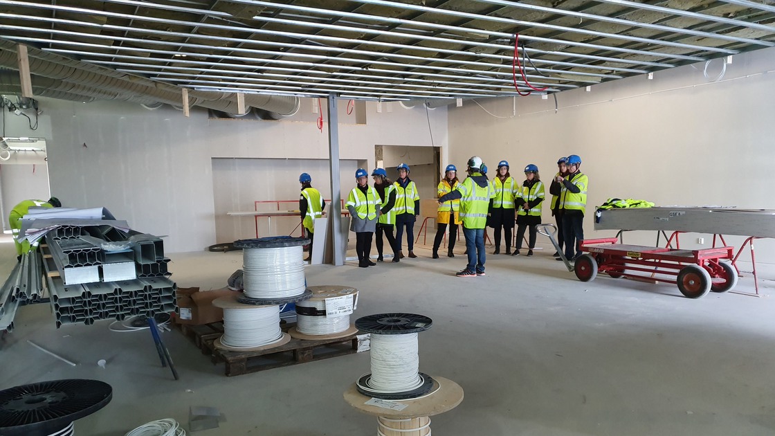 Södra fasaden av Baggeboskolan i oktober 2019.