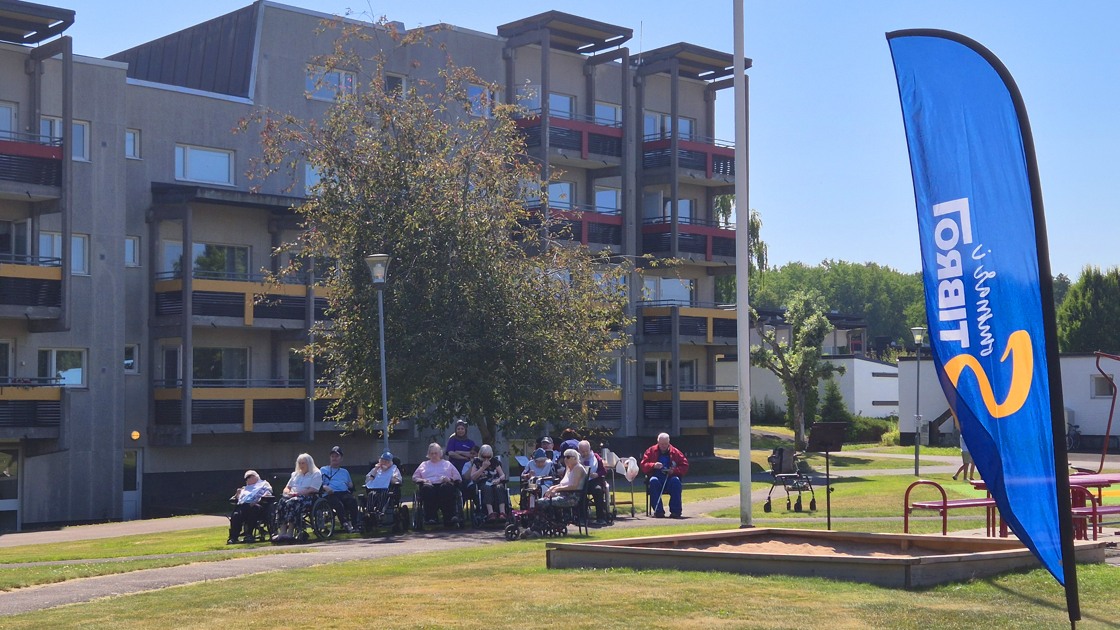 Sommarhäng i Brittgården.