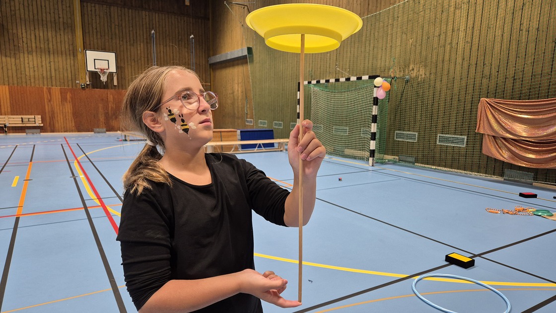Cirkusdag i Tibro sporthall med Cirkus Trattofon 7 juli 2026.